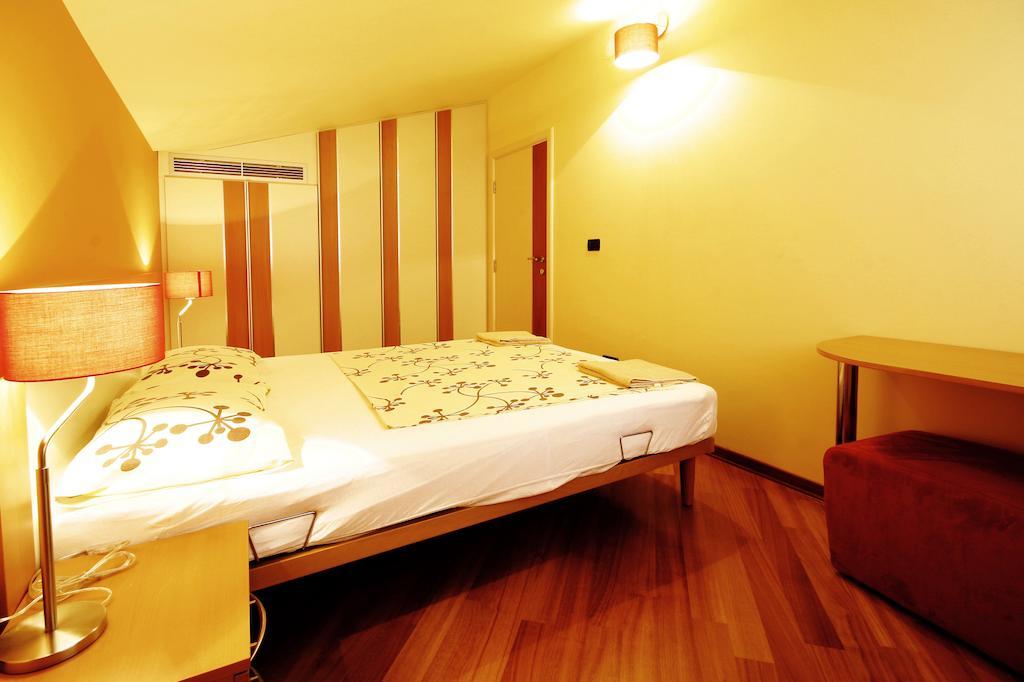 Apartments Rossana Poreč Eksteriør billede